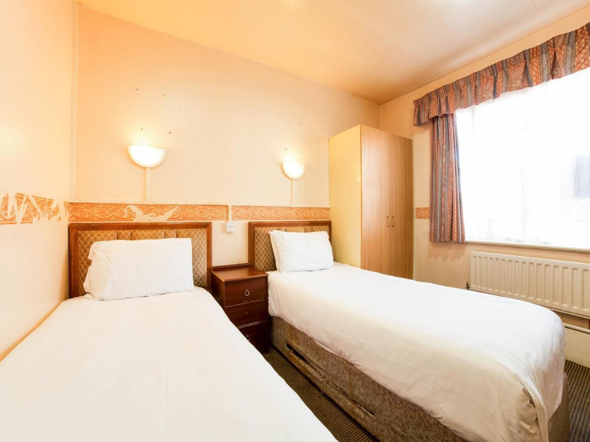 Sneyd Arms Hotel Stoke-on-Trent Esterno foto